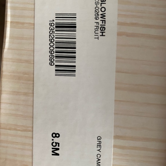 BNWT Slip on Blowfish Sneakers. Green Camo Size 8.5 - Picture 3 of 3